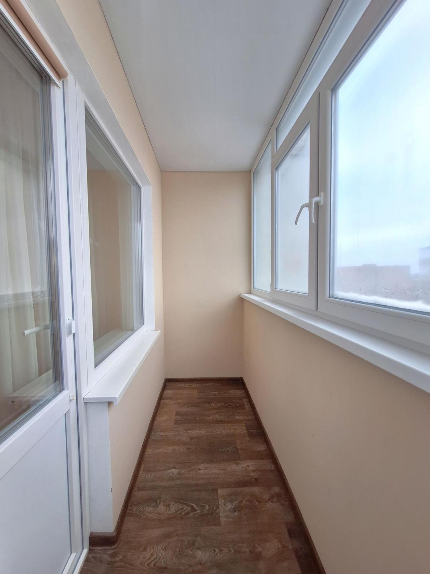 Alex Apartments: Balcony Rooms with Business-Friendly 24/7 Self Check-In Poltava Exterior photo